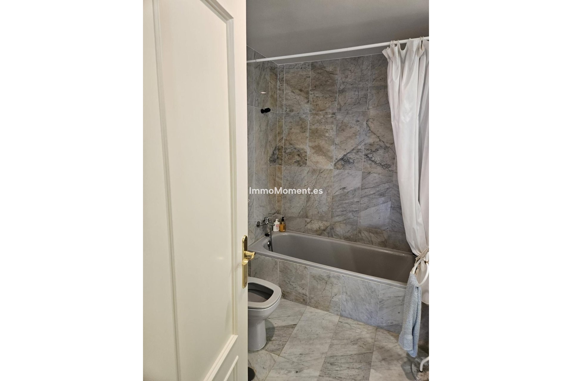 Wiederverkauf - Reihenhaus - Estepona  - Atalaya