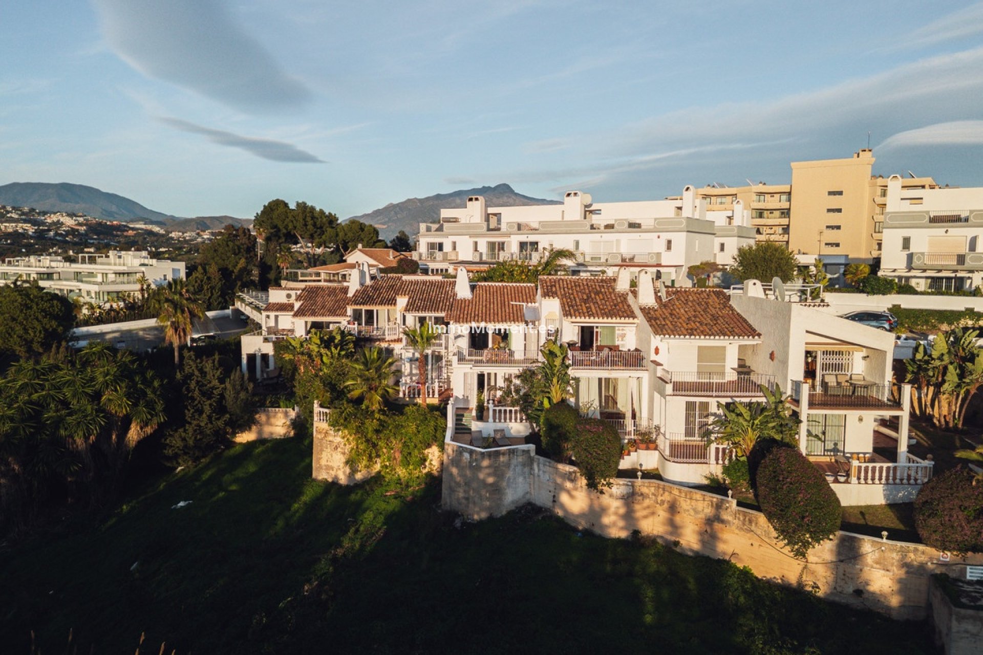 Wiederverkauf - Reihenhaus - Estepona  - Atalaya