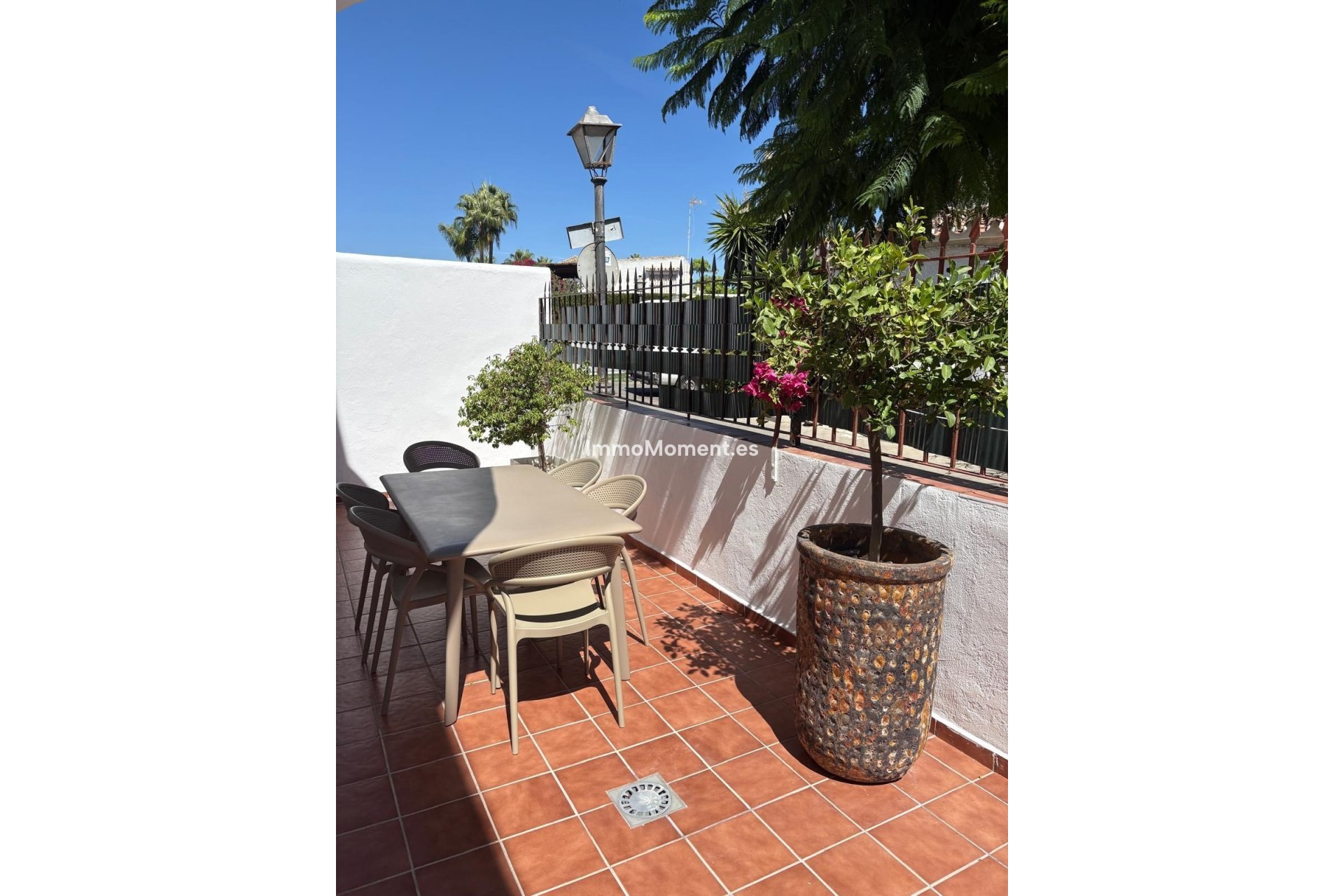 Wiederverkauf - Reihenhaus - Estepona  - Benamara