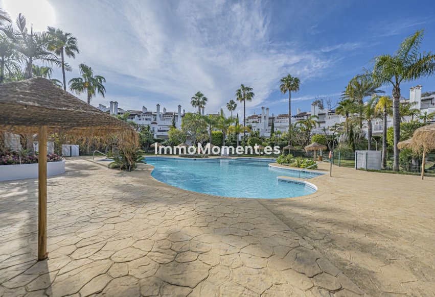 Wiederverkauf - Reihenhaus - Estepona  - Costalita
