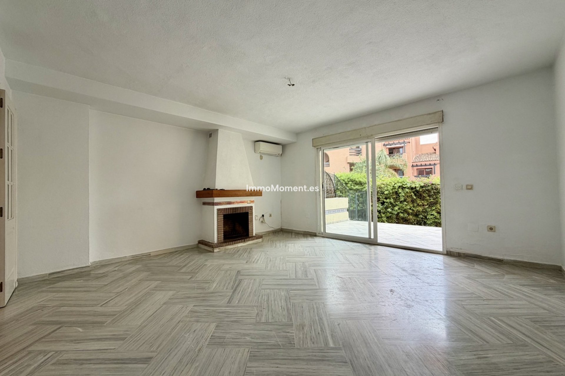 Wiederverkauf - Reihenhaus - Estepona  - Estepona Centro