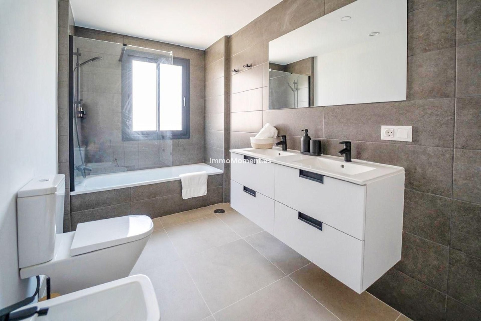 Wiederverkauf - Reihenhaus - Estepona  - Estepona Centro