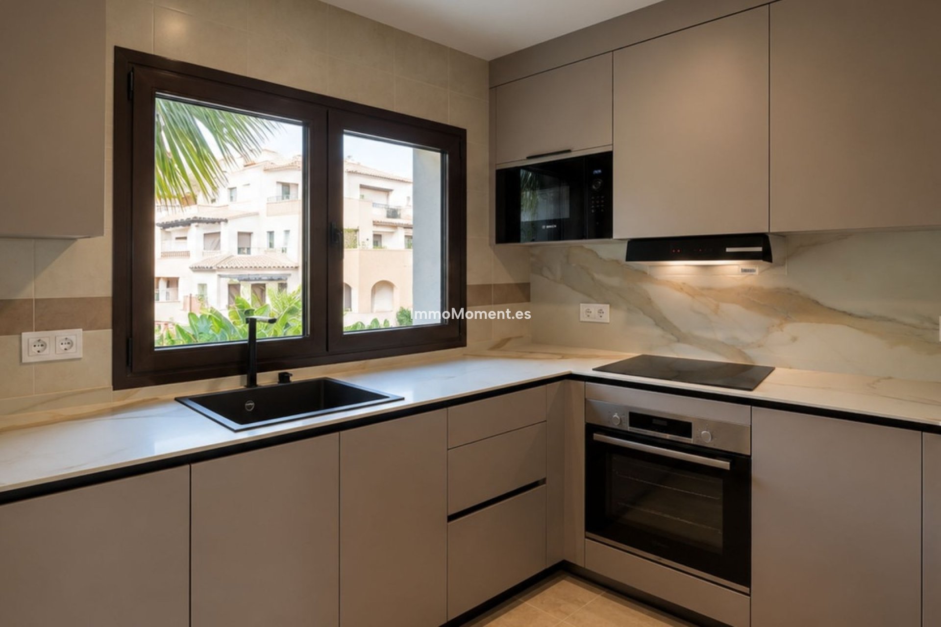 Wiederverkauf - Reihenhaus - Estepona  - Estepona Centro