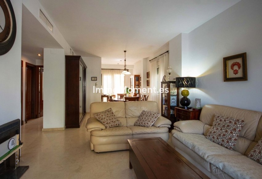 Wiederverkauf - Reihenhaus - Estepona  - Estepona Centro