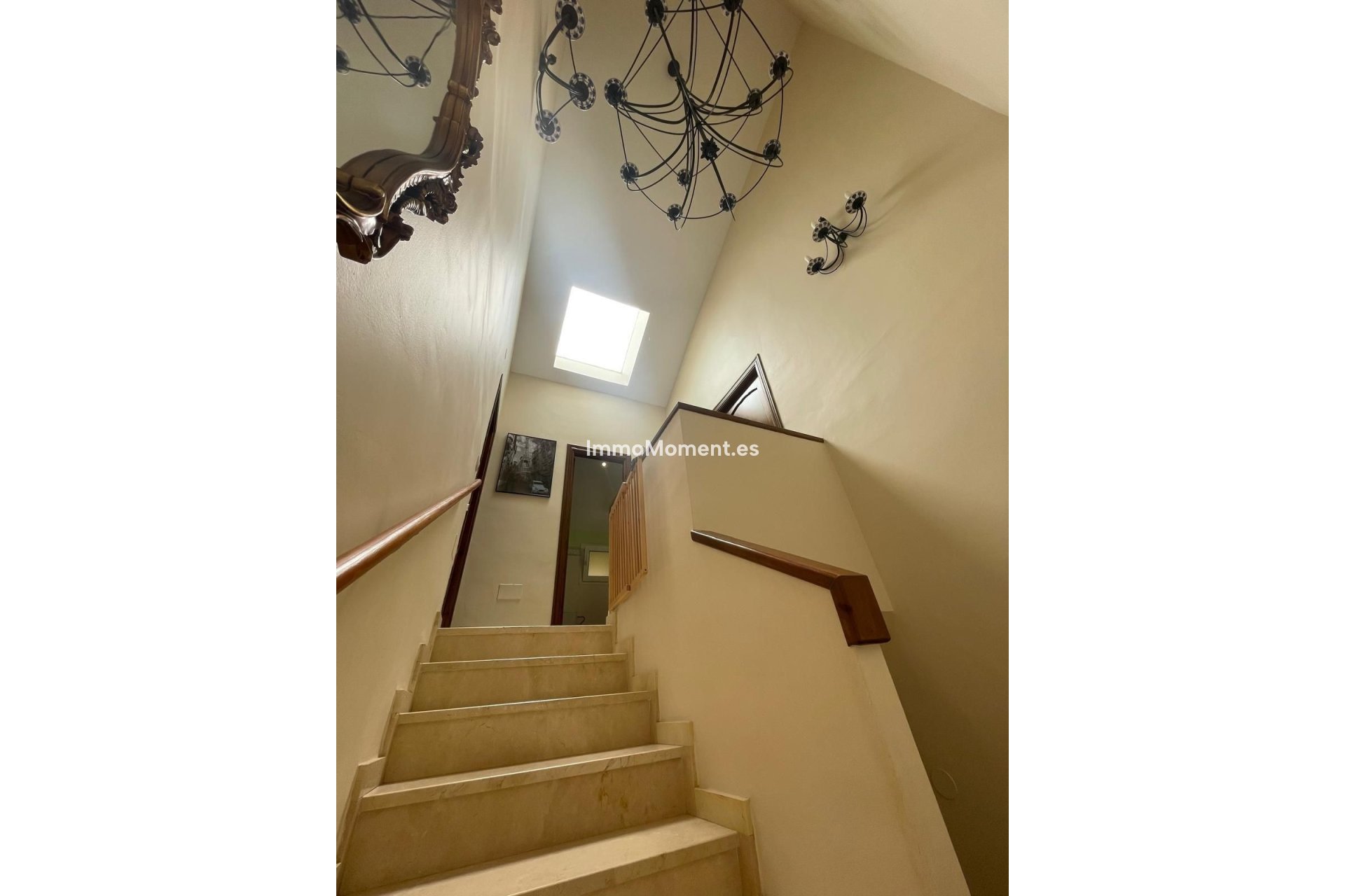 Wiederverkauf - Reihenhaus -   Inländisch - Alhaurín de la Torre