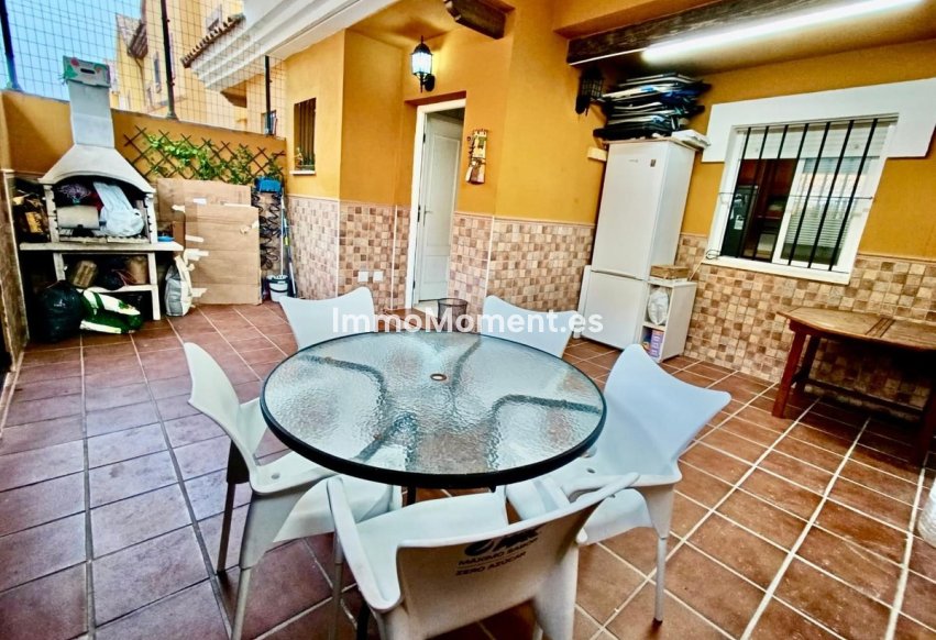 Wiederverkauf - Reihenhaus -   Inländisch - Alhaurín de la Torre