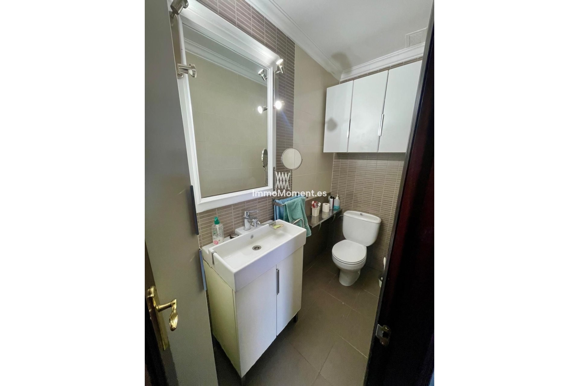 Wiederverkauf - Reihenhaus -   Inländisch - Alhaurín el Grande Centro