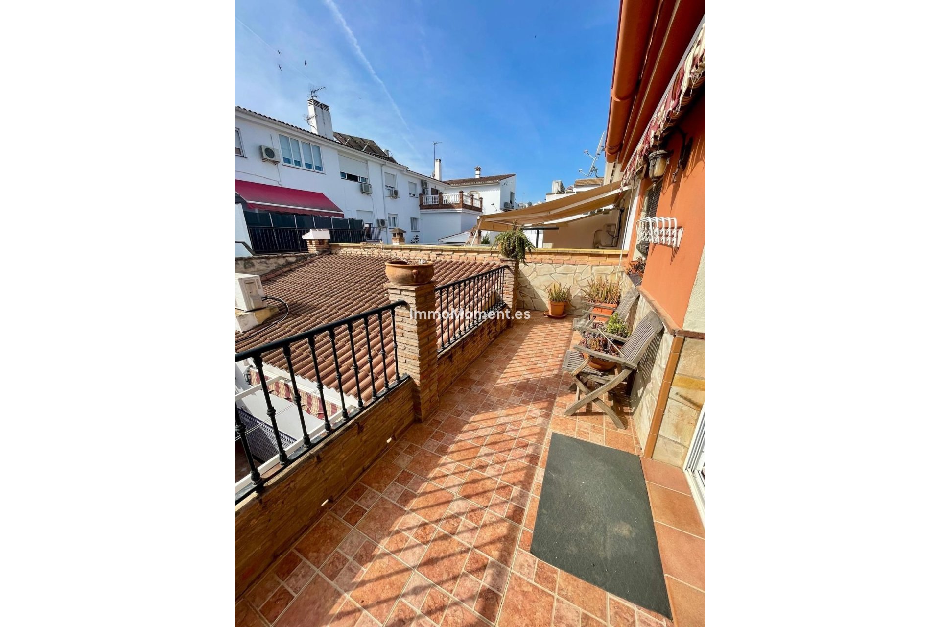 Wiederverkauf - Reihenhaus -   Inländisch - Alhaurín el Grande Centro