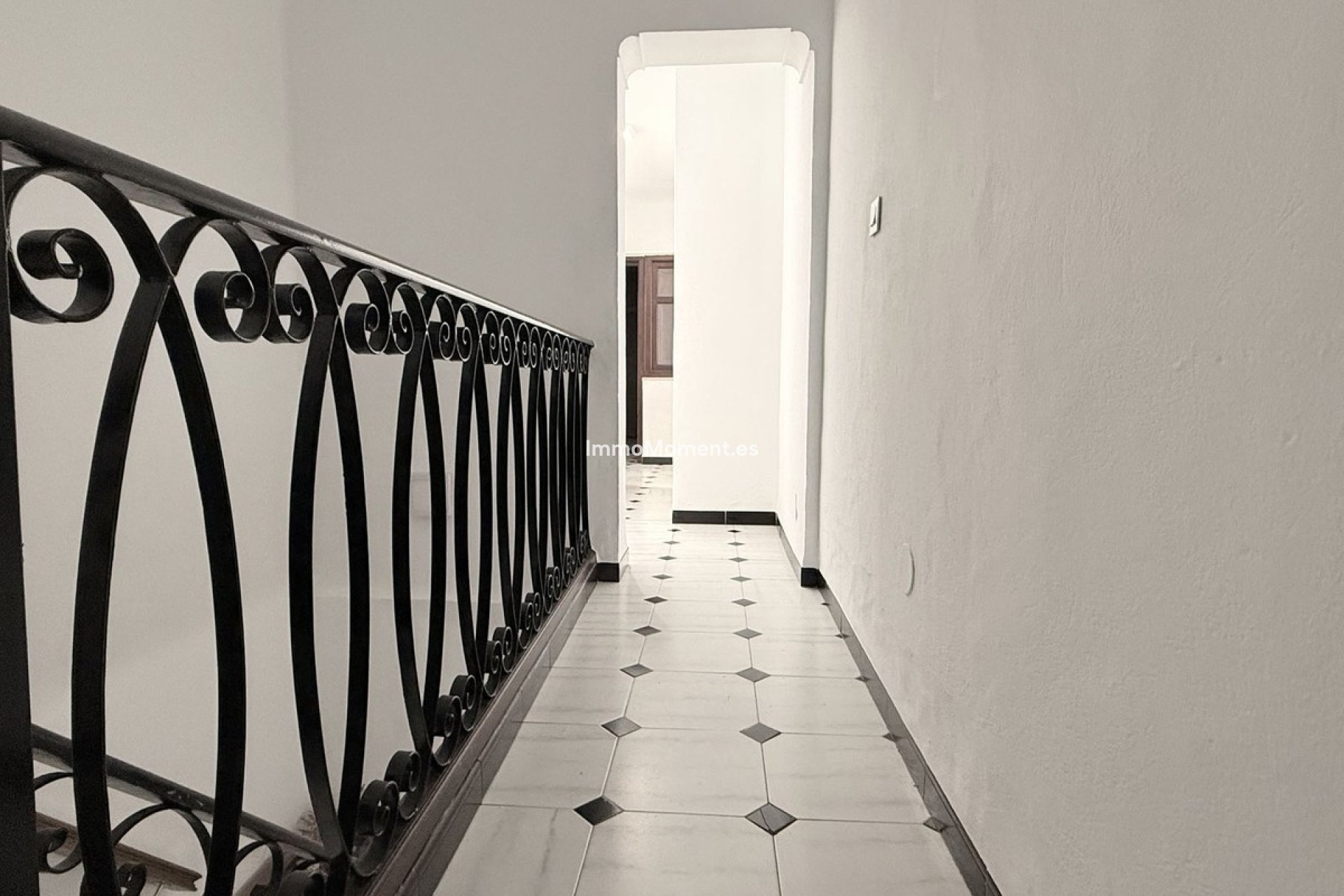 Wiederverkauf - Reihenhaus -   Inländisch - Coín