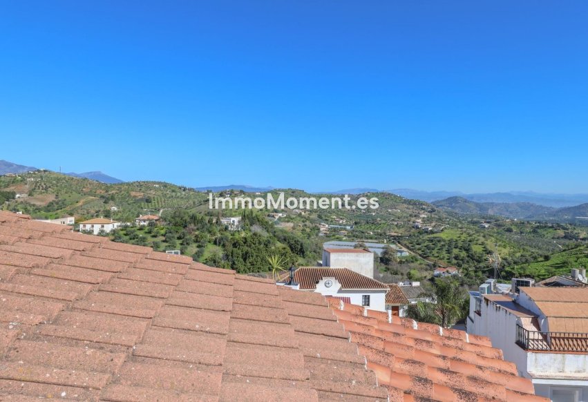 Wiederverkauf - Reihenhaus -   Inländisch - Guaro
