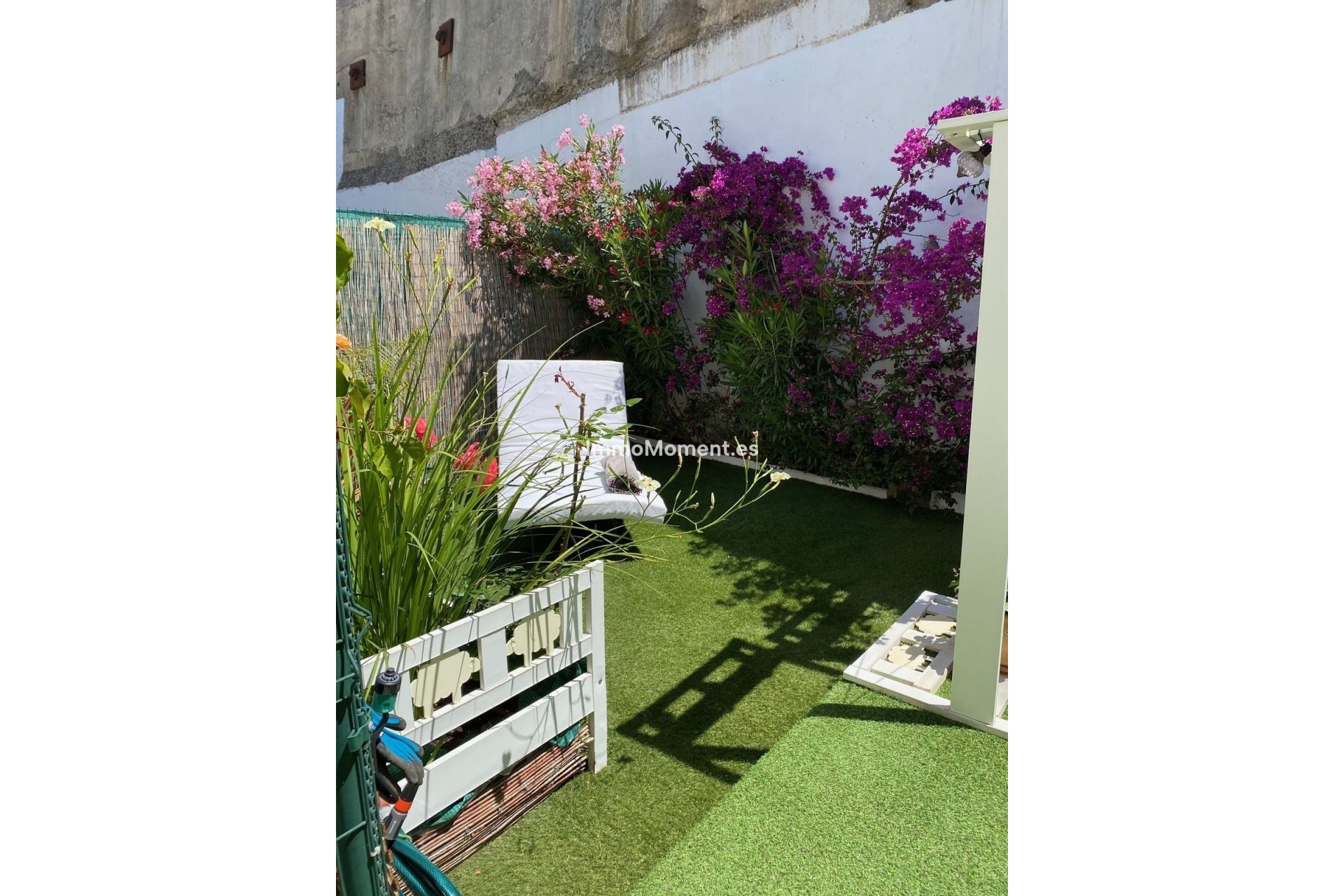 Wiederverkauf - Reihenhaus -   Inländisch - Istán