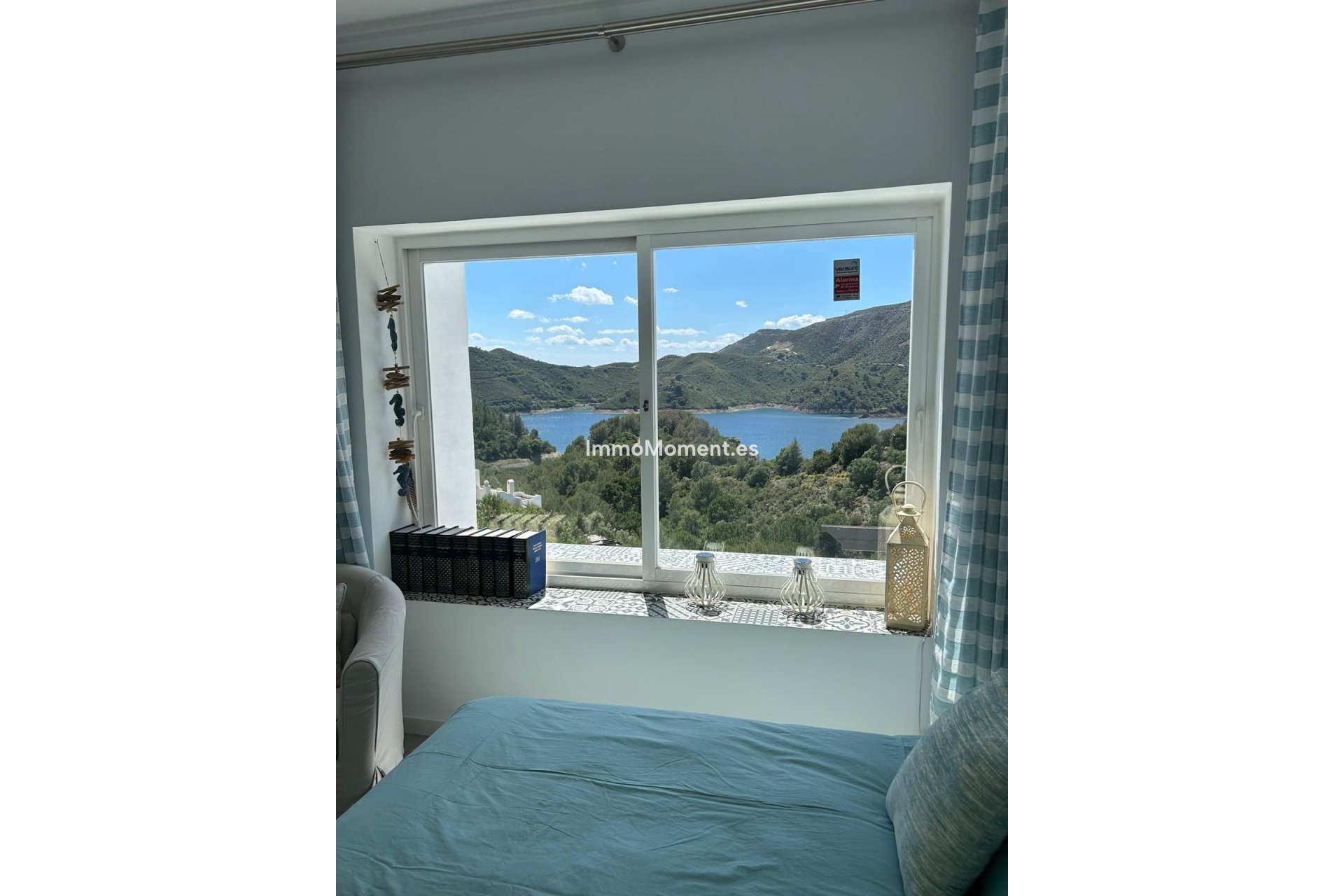 Wiederverkauf - Reihenhaus -   Inländisch - Istán