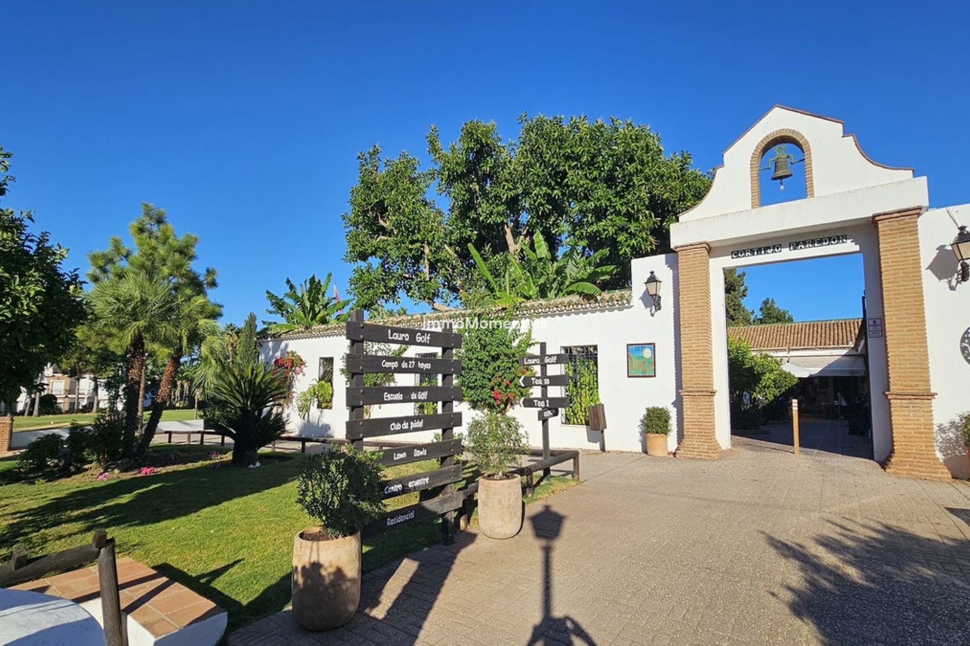 Wiederverkauf - Reihenhaus -   Inländisch - Lauro Golf