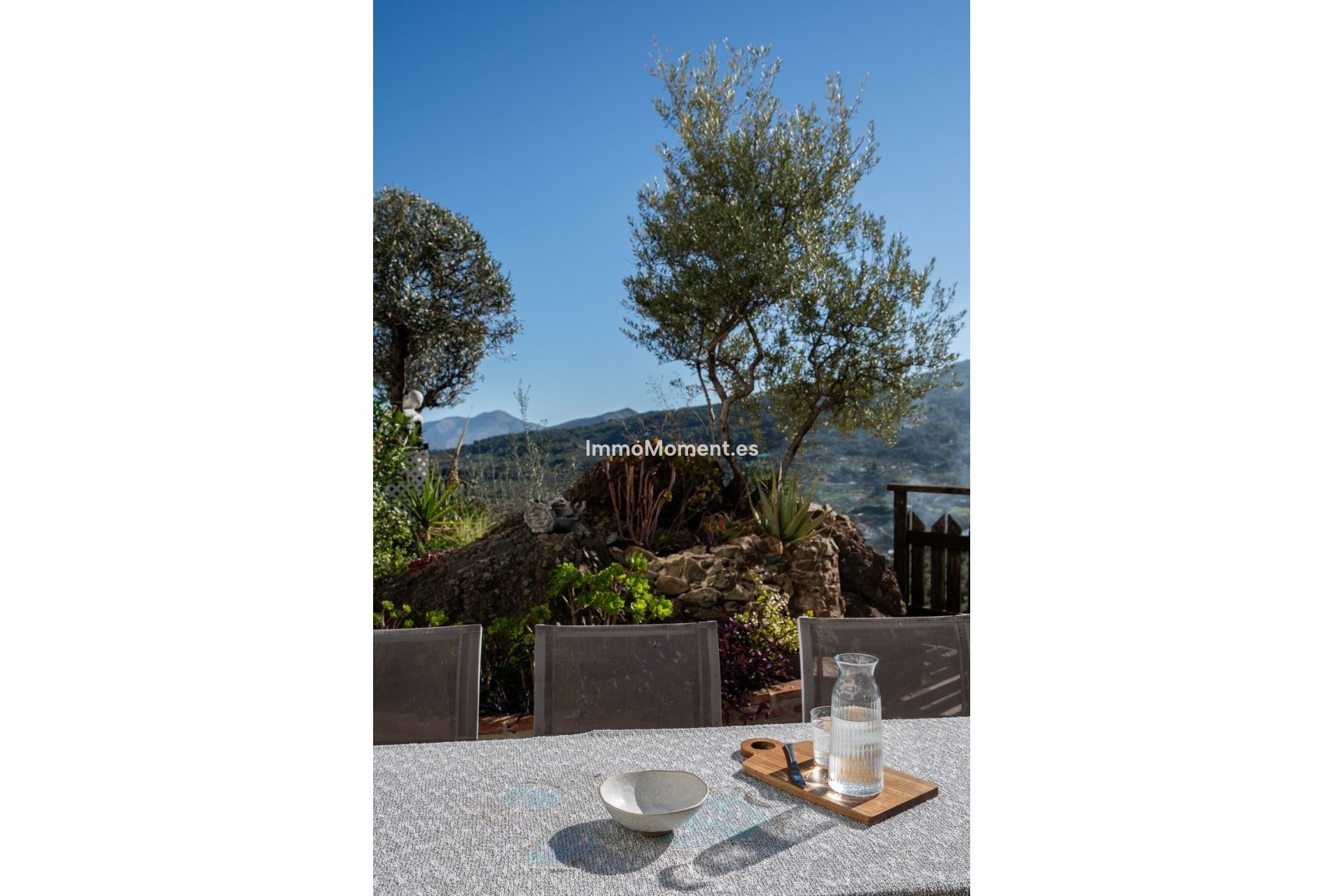 Wiederverkauf - Reihenhaus -   Inländisch - Monda