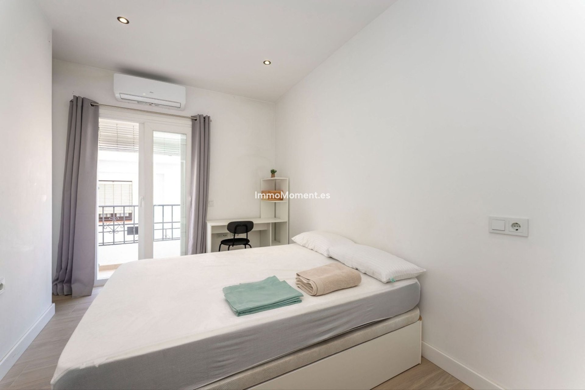 Wiederverkauf - Reihenhaus -   Inländisch - Monda