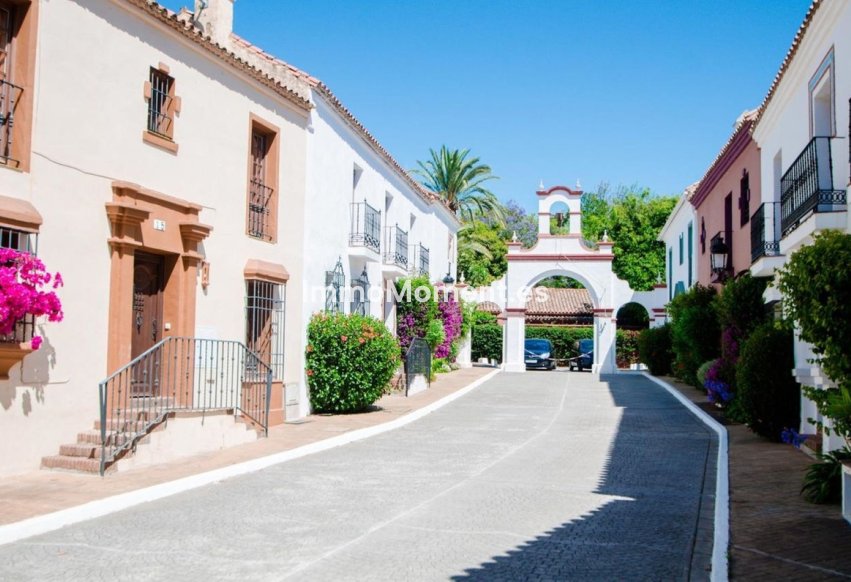 Wiederverkauf - Reihenhaus - Marbella - Guadalmina Baja