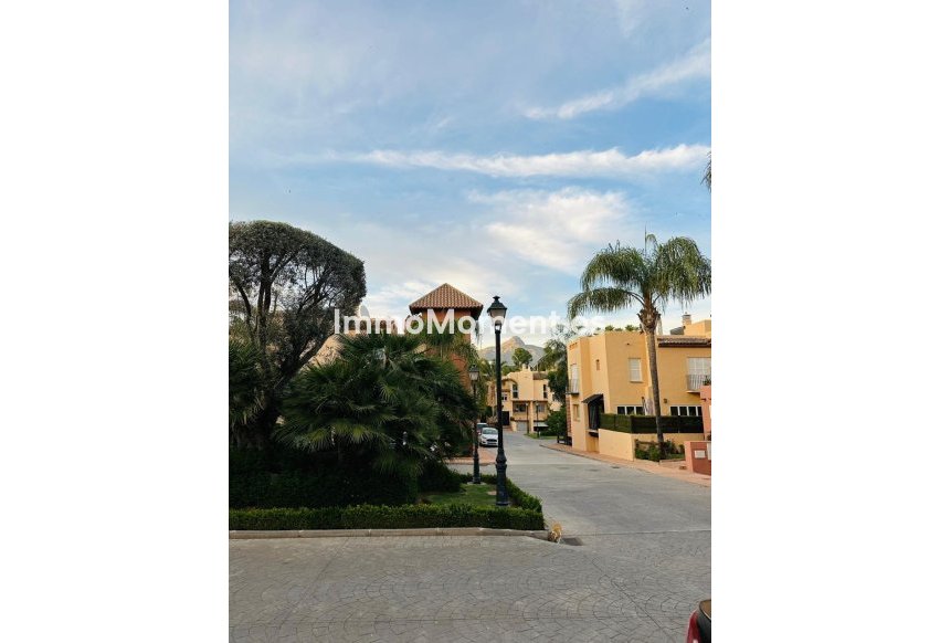 Wiederverkauf - Reihenhaus - Marbella - Nueva Andalucía