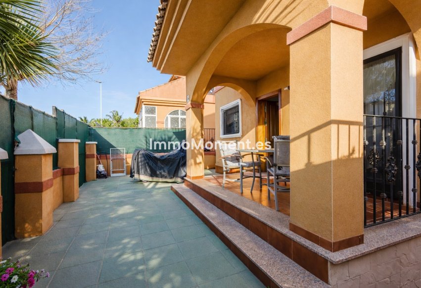 Wiederverkauf - Reihenhaus - Torrevieja - Aguas Nuevas
