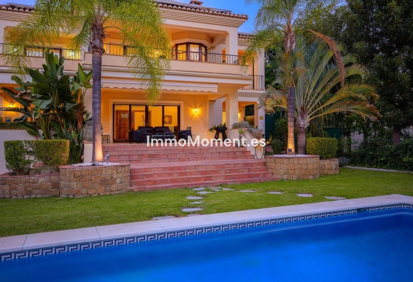 Wiederverkauf - Villa - Benahavís - Los Arqueros