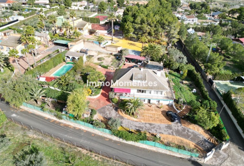 Wiederverkauf - Villa - Elda - Elda Centro