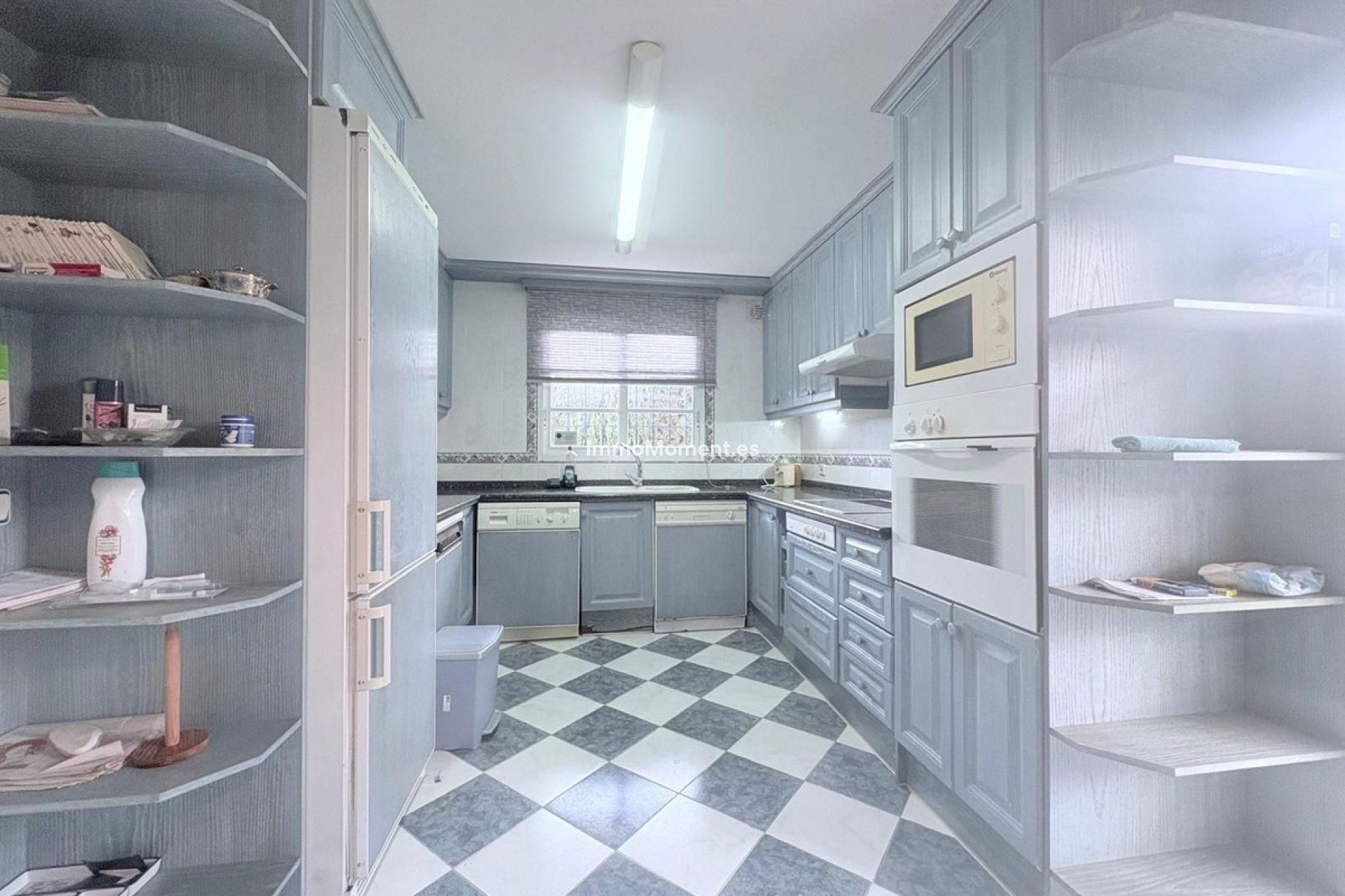 Wiederverkauf - Villa - Estepona  - Cancelada