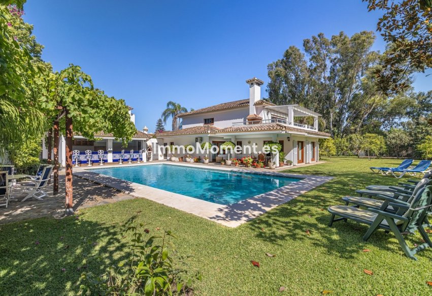 Wiederverkauf - Villa - Estepona  - Cancelada