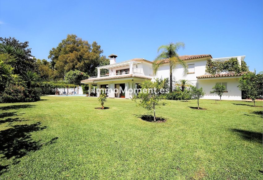 Wiederverkauf - Villa - Estepona  - Costalita