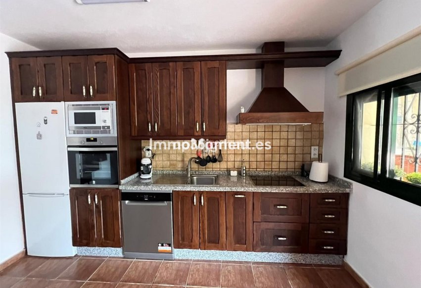 Wiederverkauf - Villa - Estepona  - Estepona Centro