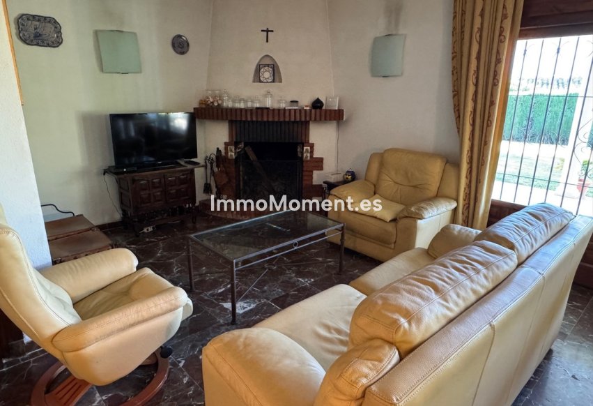 Wiederverkauf - Villa - Estepona  - Estepona Centro