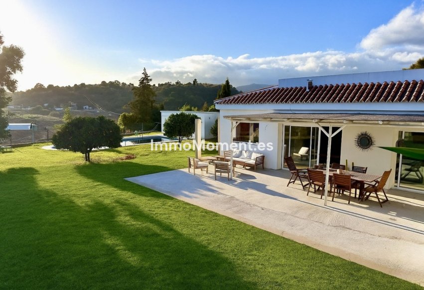 Wiederverkauf - Villa - Estepona  - Estepona Centro