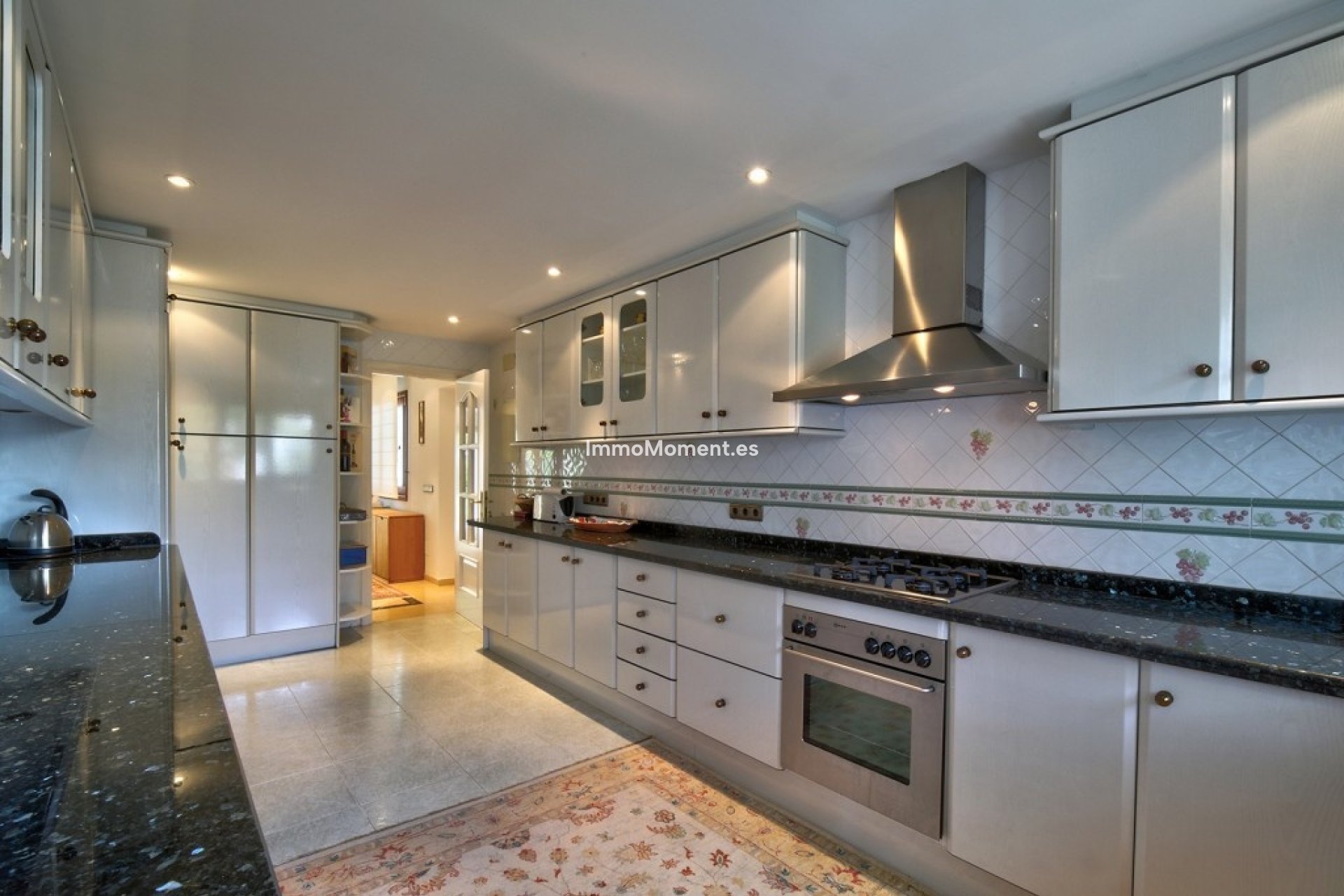 Wiederverkauf - Villa - Estepona  - New Golden Mile