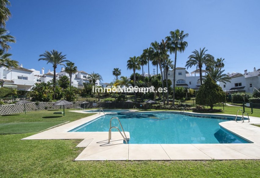 Wiederverkauf - Villa - Estepona  - New Golden Mile