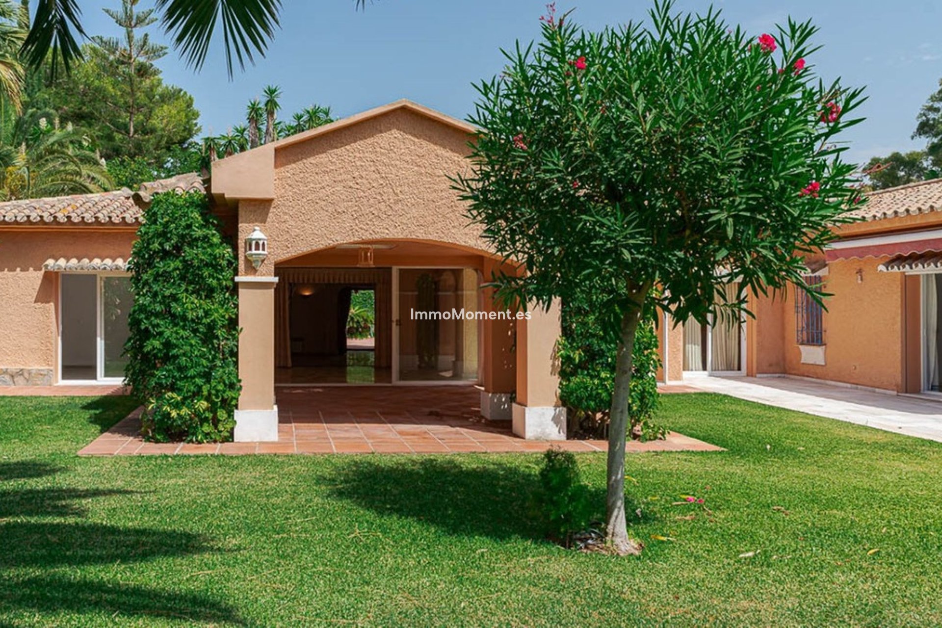 Wiederverkauf - Villa - Estepona  - New Golden Mile