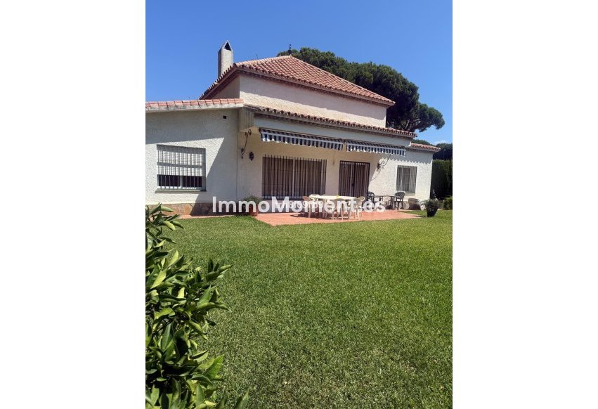 Wiederverkauf - Villa - Estepona  - New Golden Mile