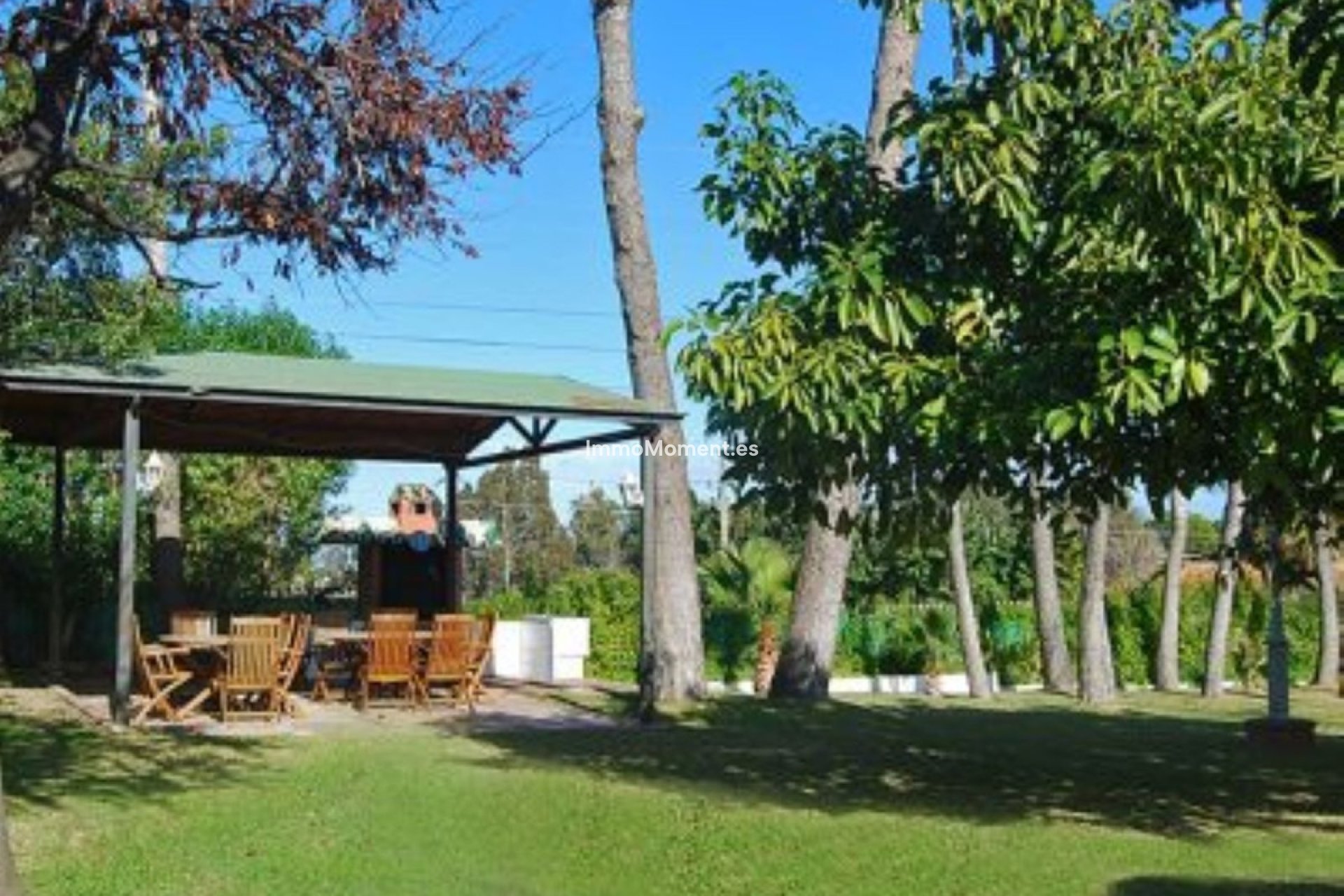 Wiederverkauf - Villa -   Inländisch - Alhaurín de la Torre