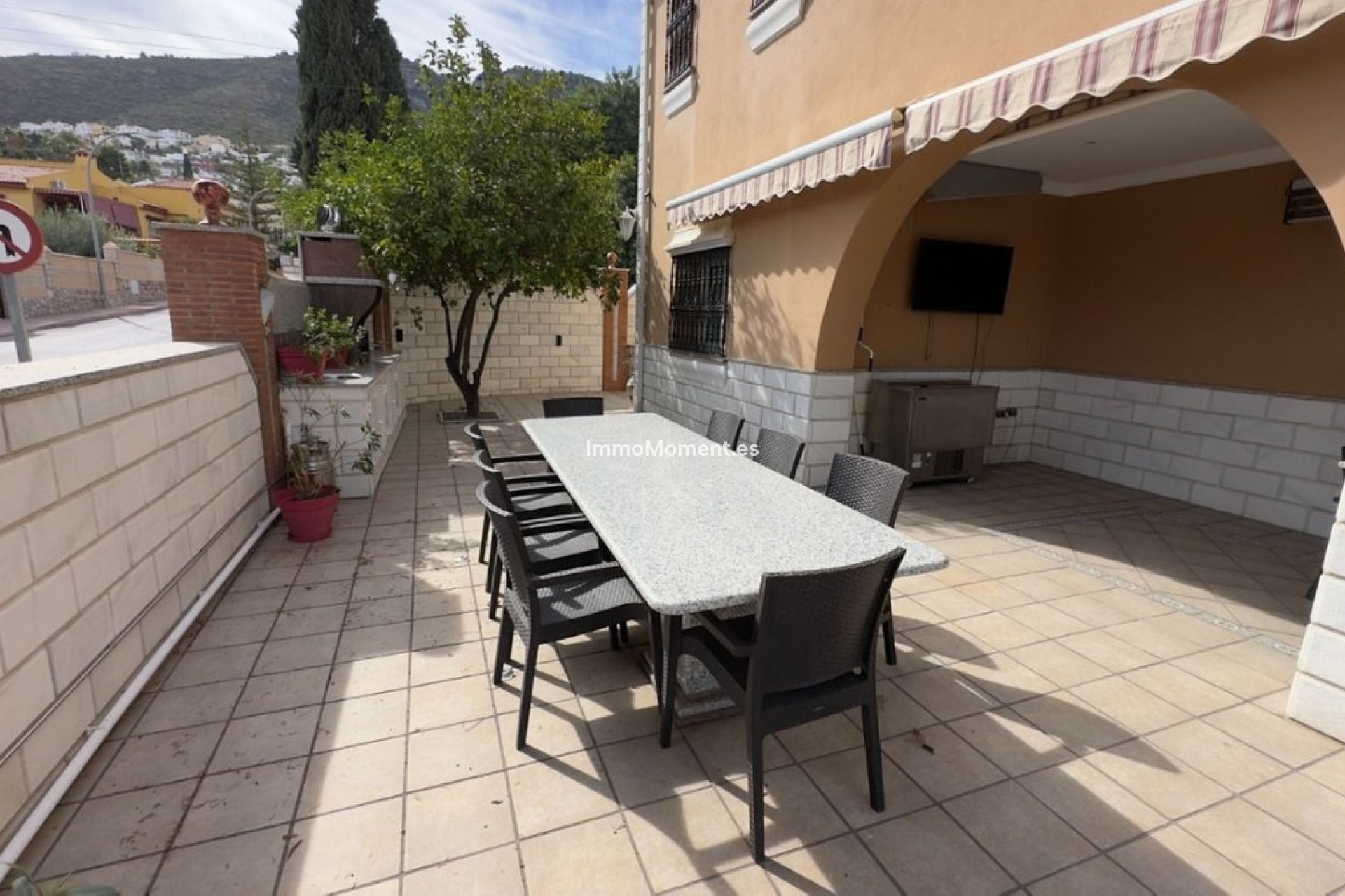 Wiederverkauf - Villa -   Inländisch - Alhaurín de la Torre