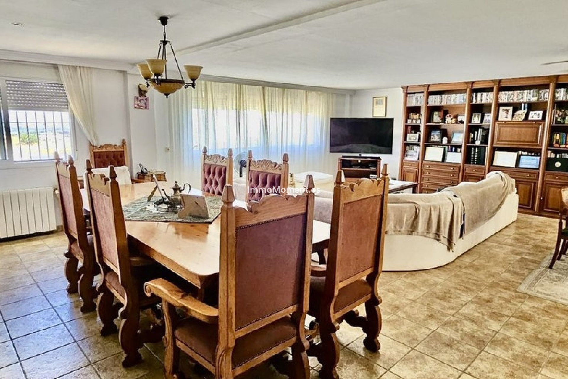 Wiederverkauf - Villa -   Inländisch - Alhaurín de la Torre