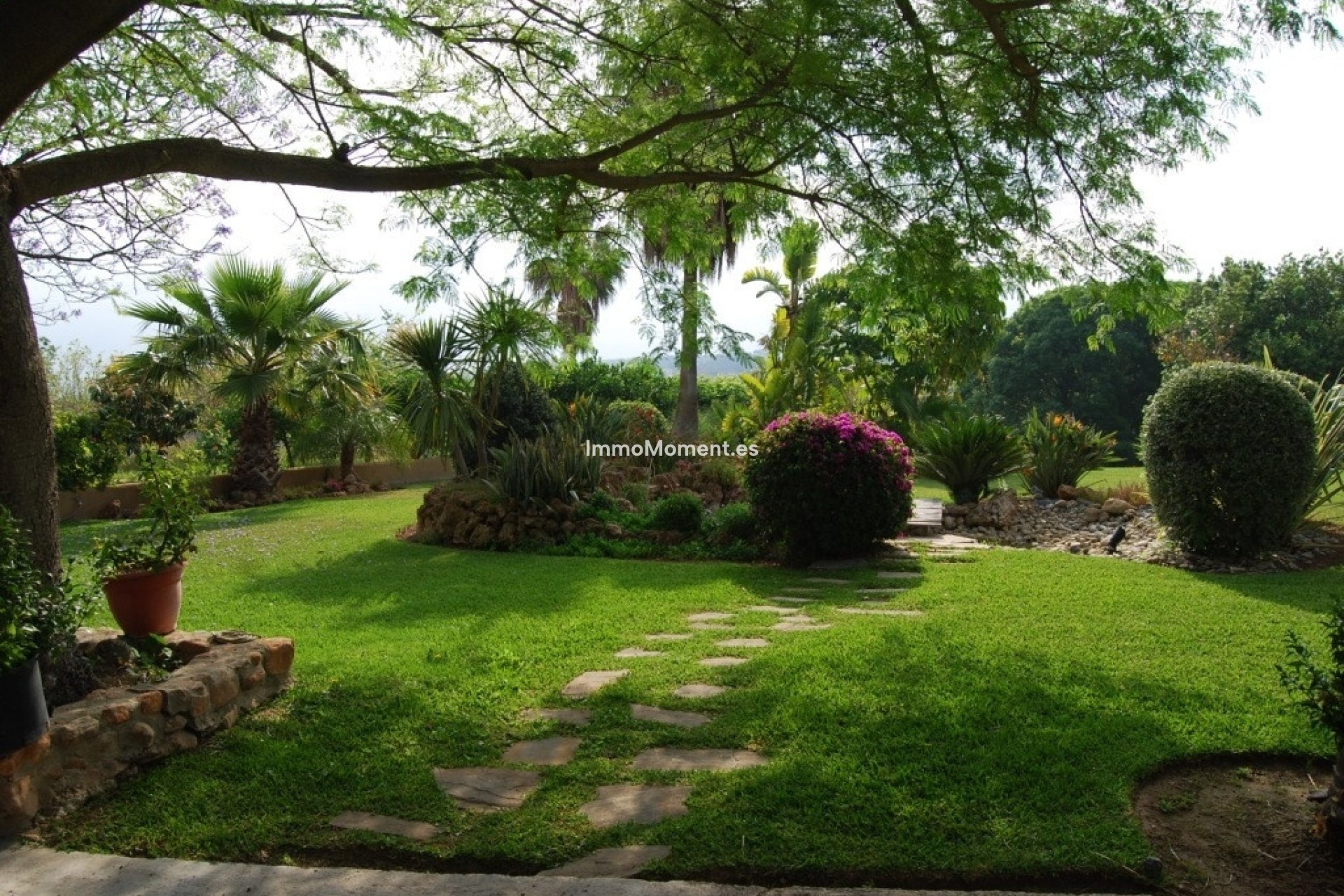 Wiederverkauf - Villa -   Inländisch - Alhaurín de la Torre