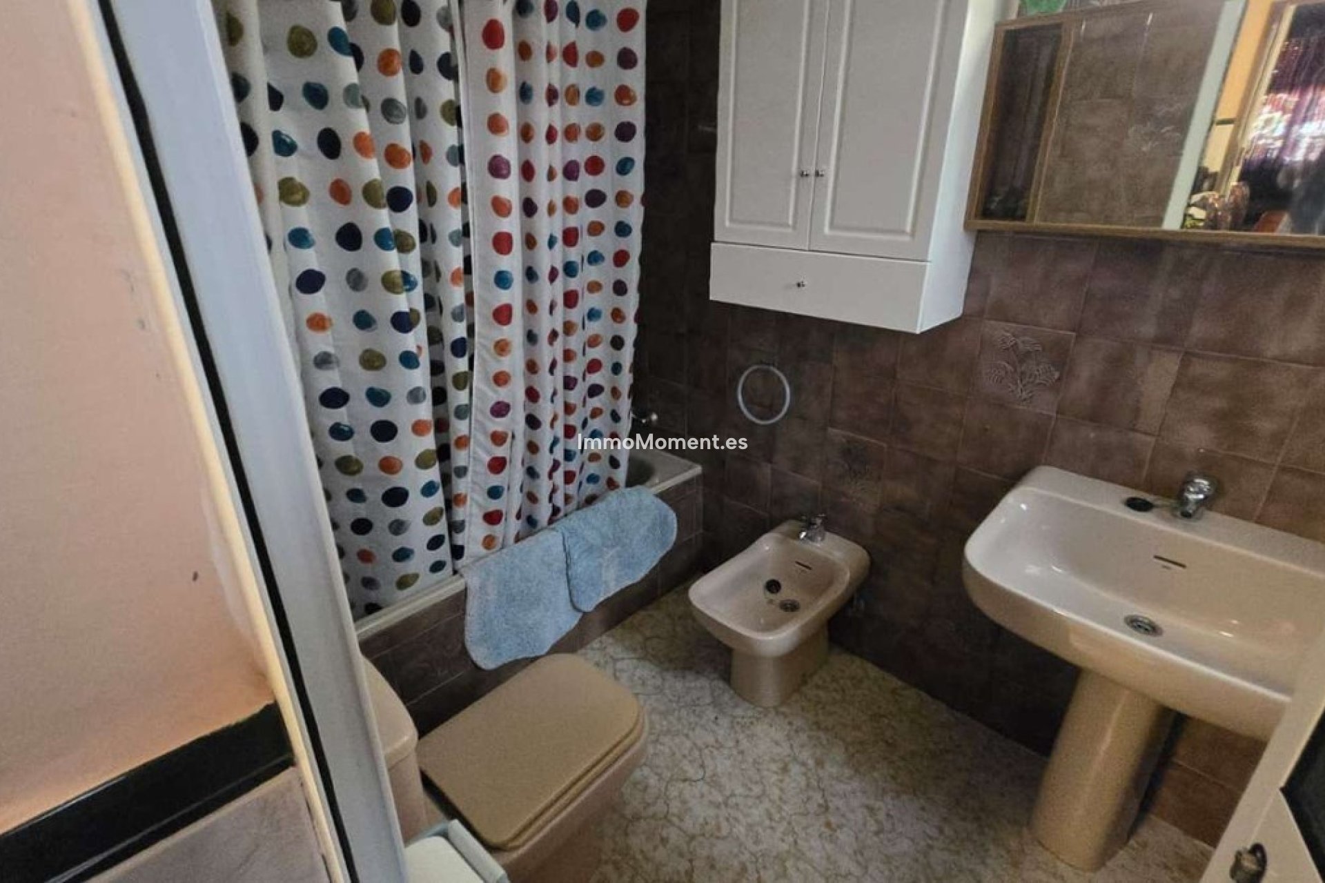 Wiederverkauf - Villa -   Inländisch - Alhaurín de la Torre