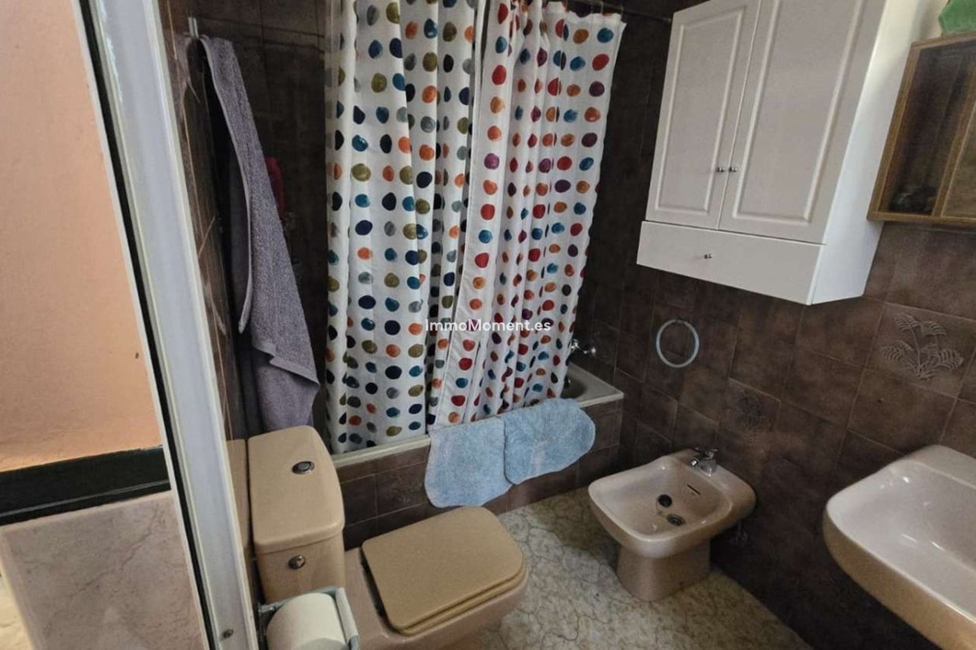 Wiederverkauf - Villa -   Inländisch - Alhaurín de la Torre