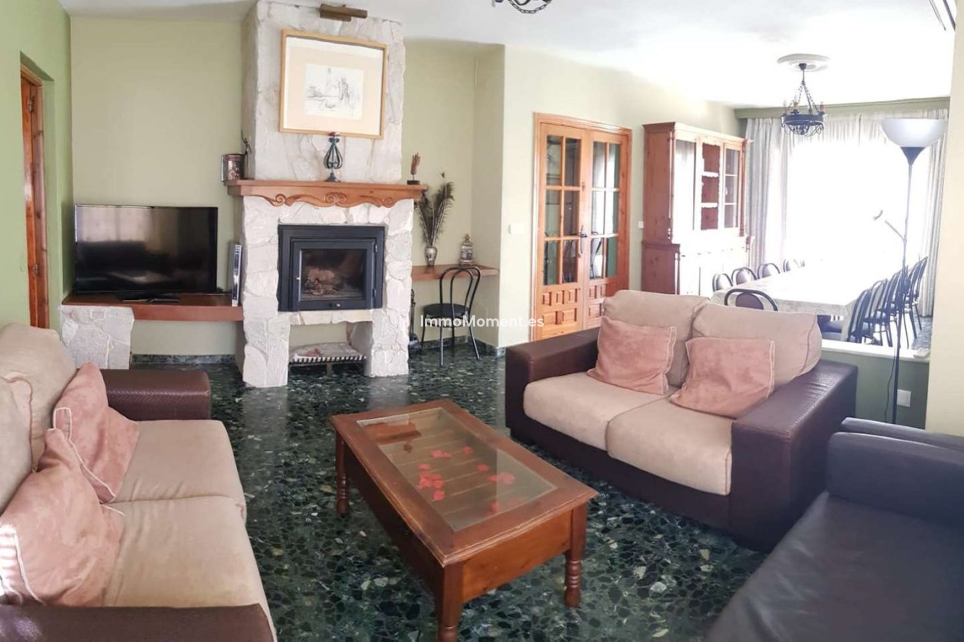 Wiederverkauf - Villa -   Inländisch - Alhaurín de la Torre