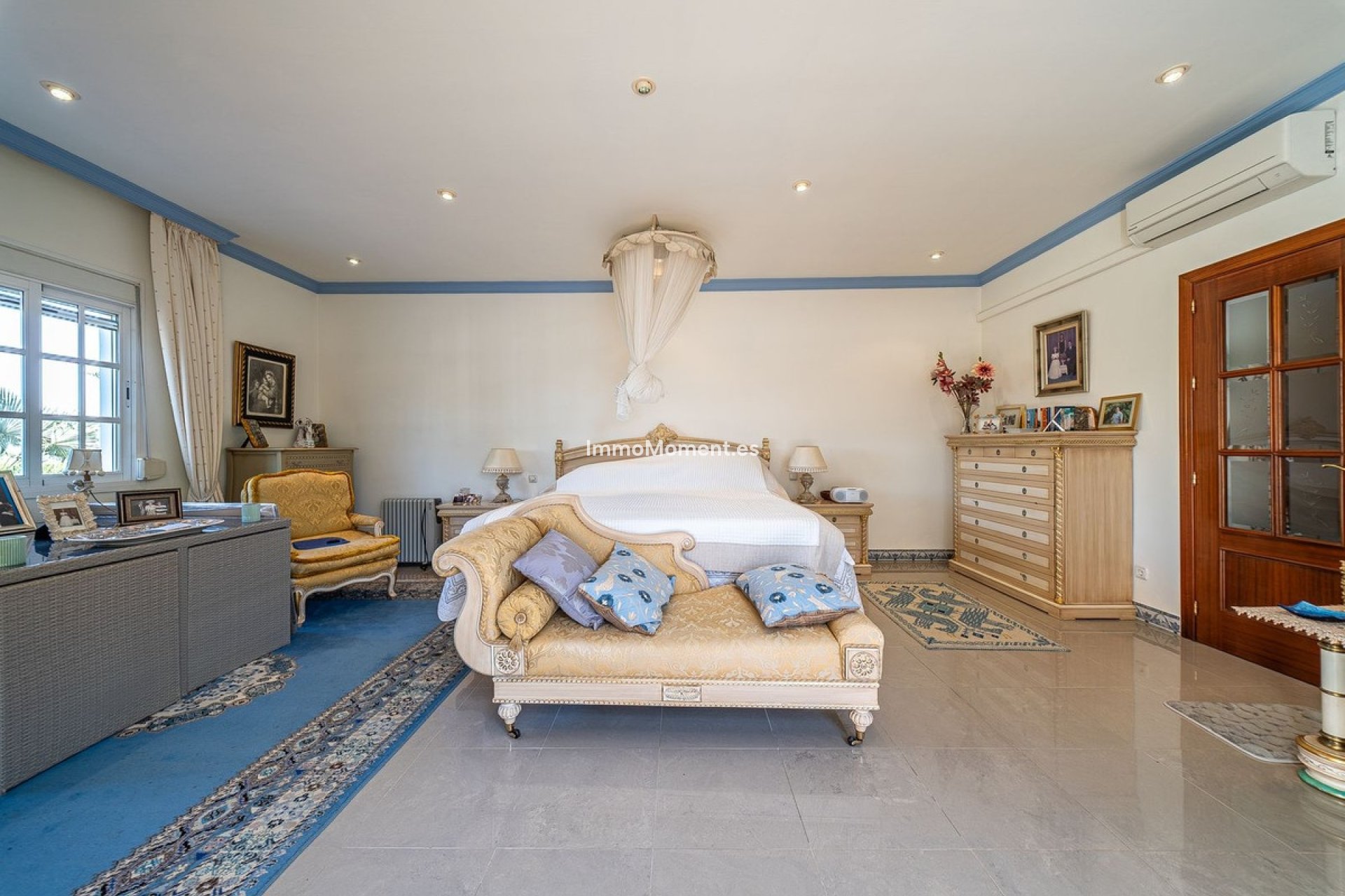 Wiederverkauf - Villa -   Inländisch - Alhaurín de la Torre