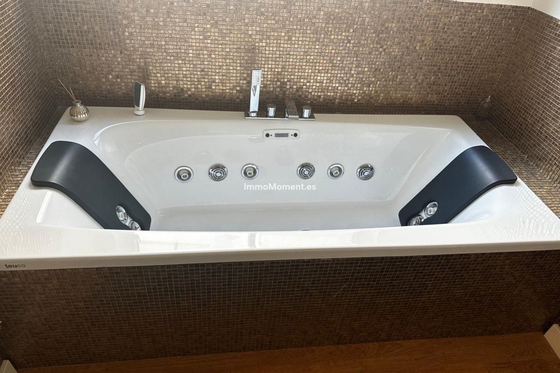 Wiederverkauf - Villa -   Inländisch - Alhaurín de la Torre