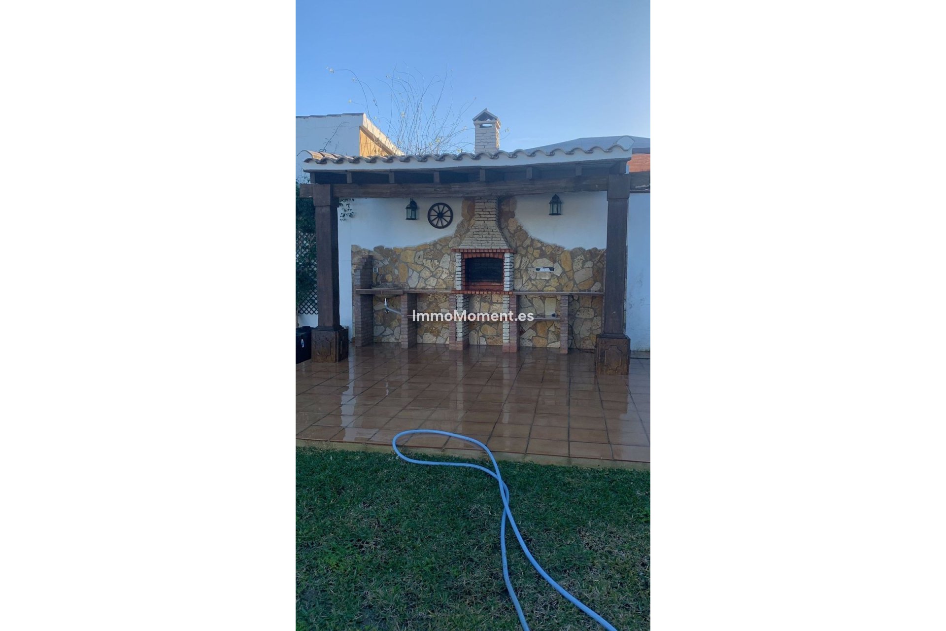 Wiederverkauf - Villa -   Inländisch - Alhaurín de la Torre