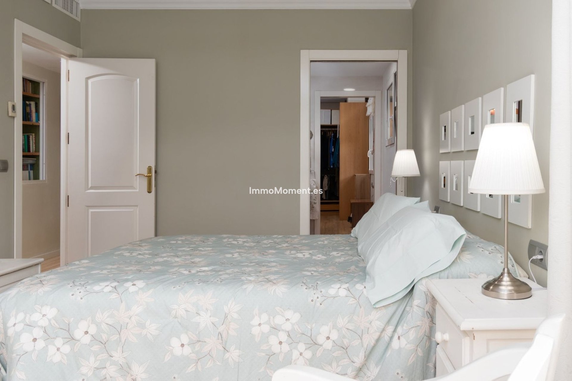 Wiederverkauf - Villa -   Inländisch - Alhaurín de la Torre