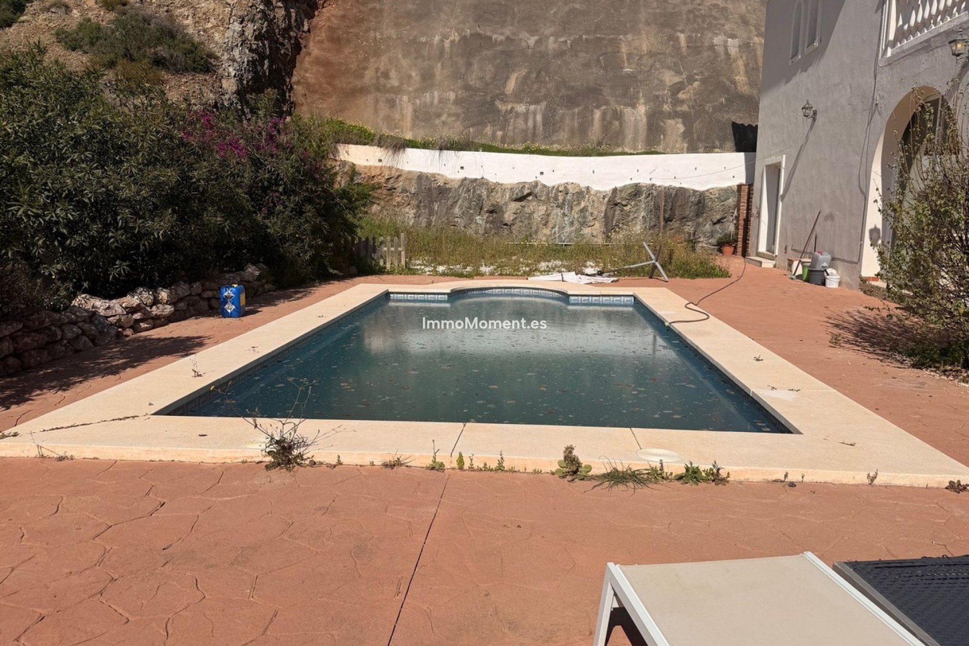 Wiederverkauf - Villa -   Inländisch - Alhaurín el Grande Centro