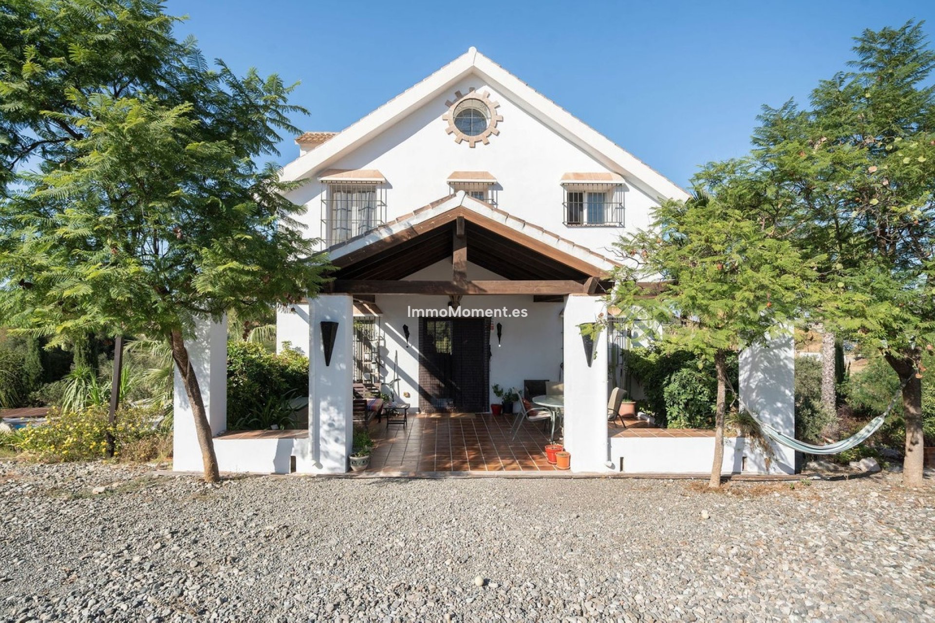 Wiederverkauf - Villa -   Inländisch - Alhaurín el Grande Centro