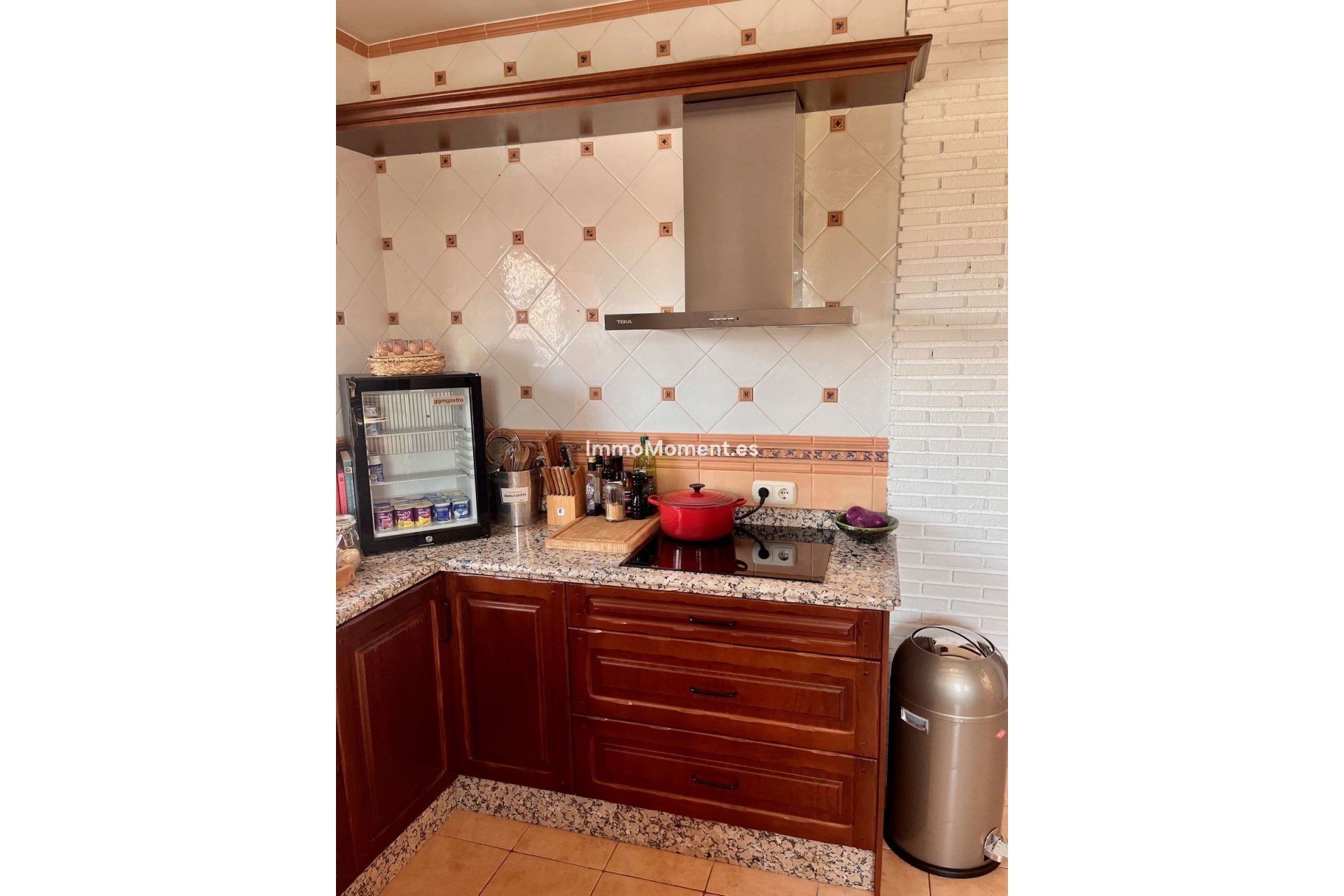 Wiederverkauf - Villa -   Inländisch - Alhaurín el Grande Centro