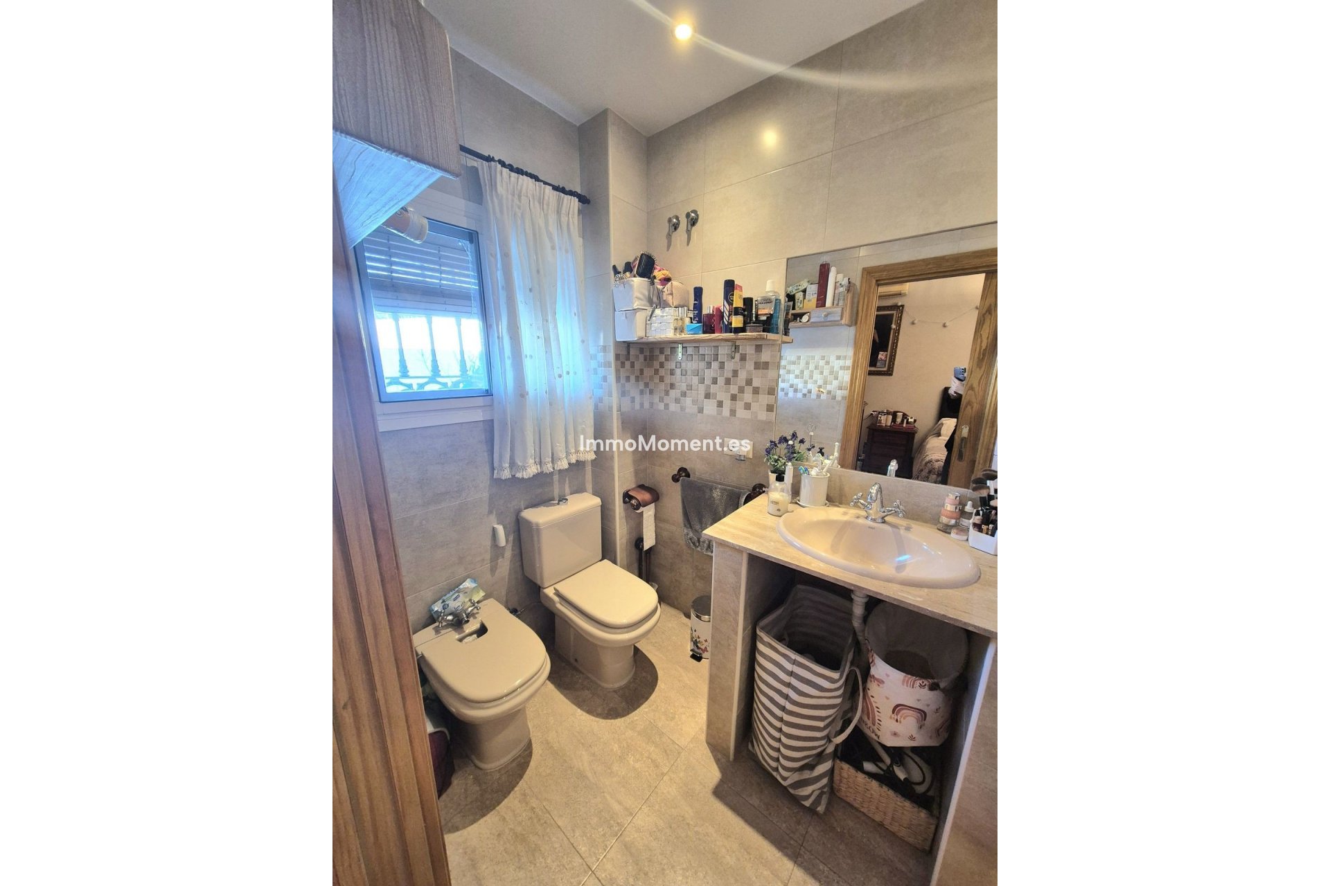 Wiederverkauf - Villa -   Inländisch - Alhaurín el Grande Centro