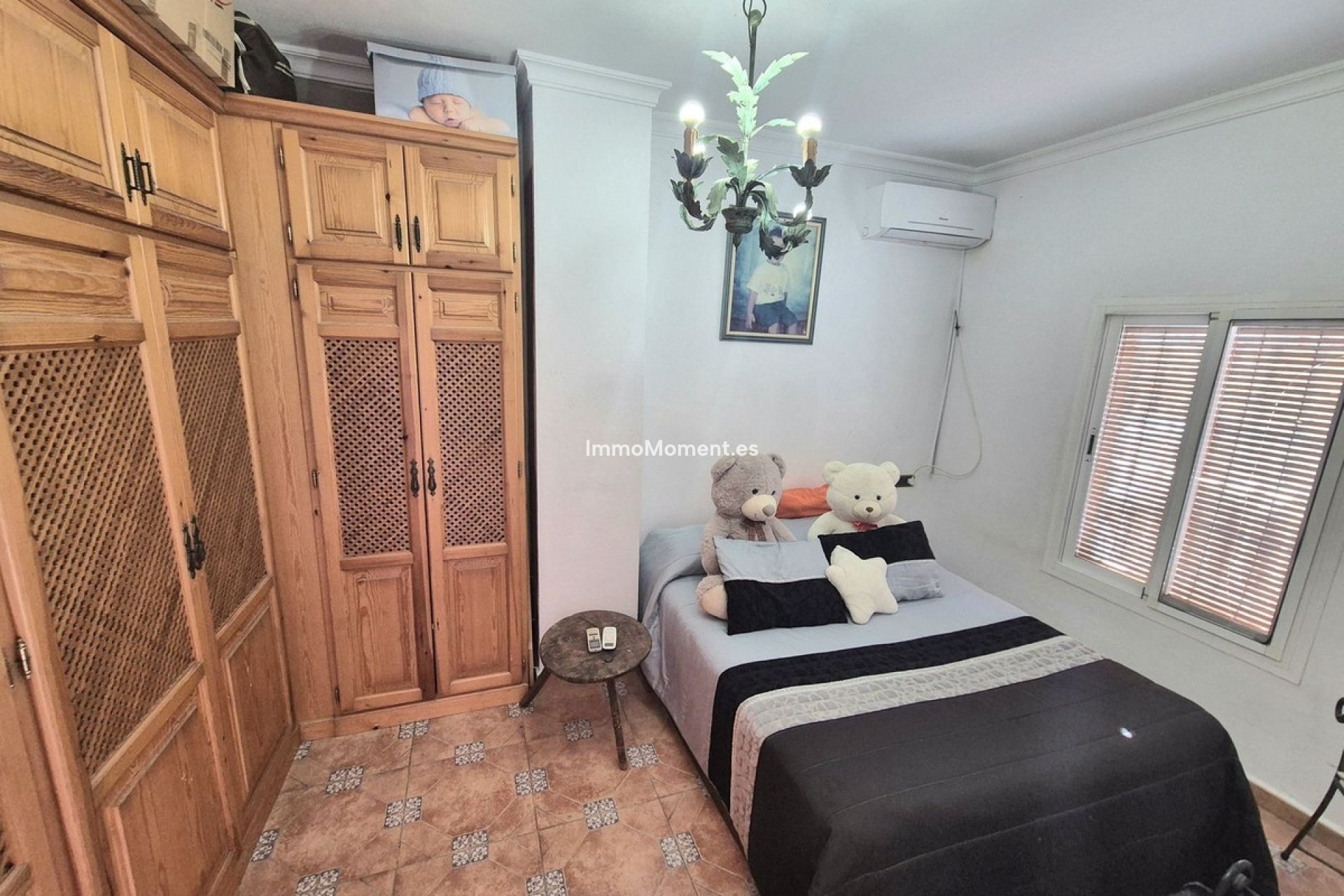 Wiederverkauf - Villa -   Inländisch - Alhaurín el Grande Centro